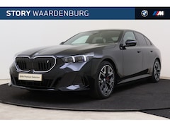 BMW i5 - eDrive40 M Sport / Stoelverwarming / Achteruitrijcamera / Harman Kardon / Adaptieve LED /