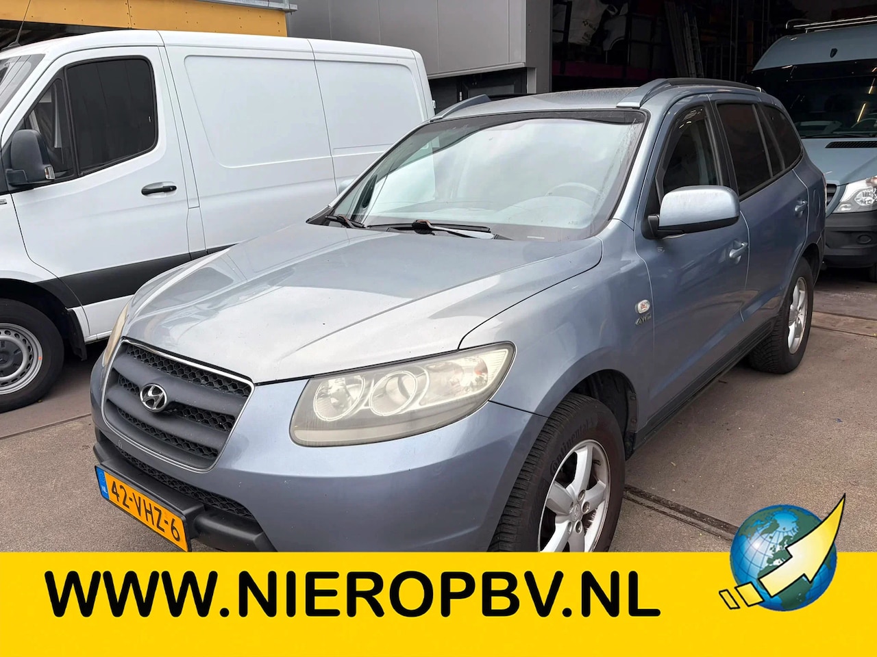 Hyundai Santa Fe - 2.2 CRDI 4WD VAN - AutoWereld.nl