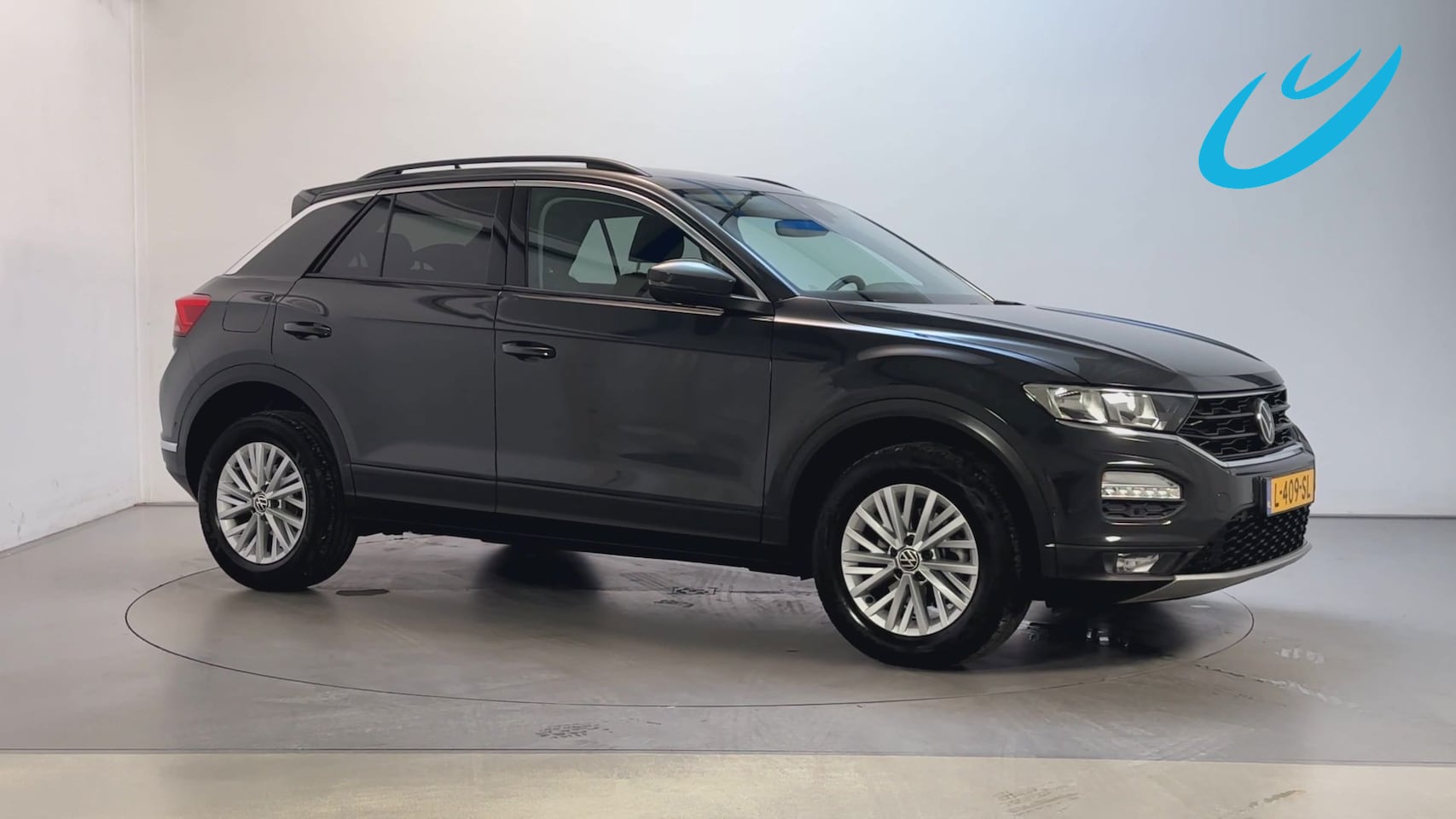 Volkswagen T-Roc - 1.5 TSI 150pk DSG Style Camera VIrtual Cockpit Stoelverwarming Navigatie - AutoWereld.nl