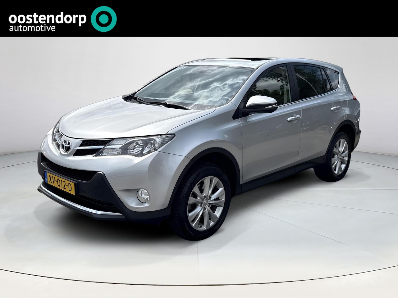 Toyota RAV4 - 2.0 Dynamic 4WD Automaat | Navigatie | Trekhaak | Achteruitrijcamera - AutoWereld.nl