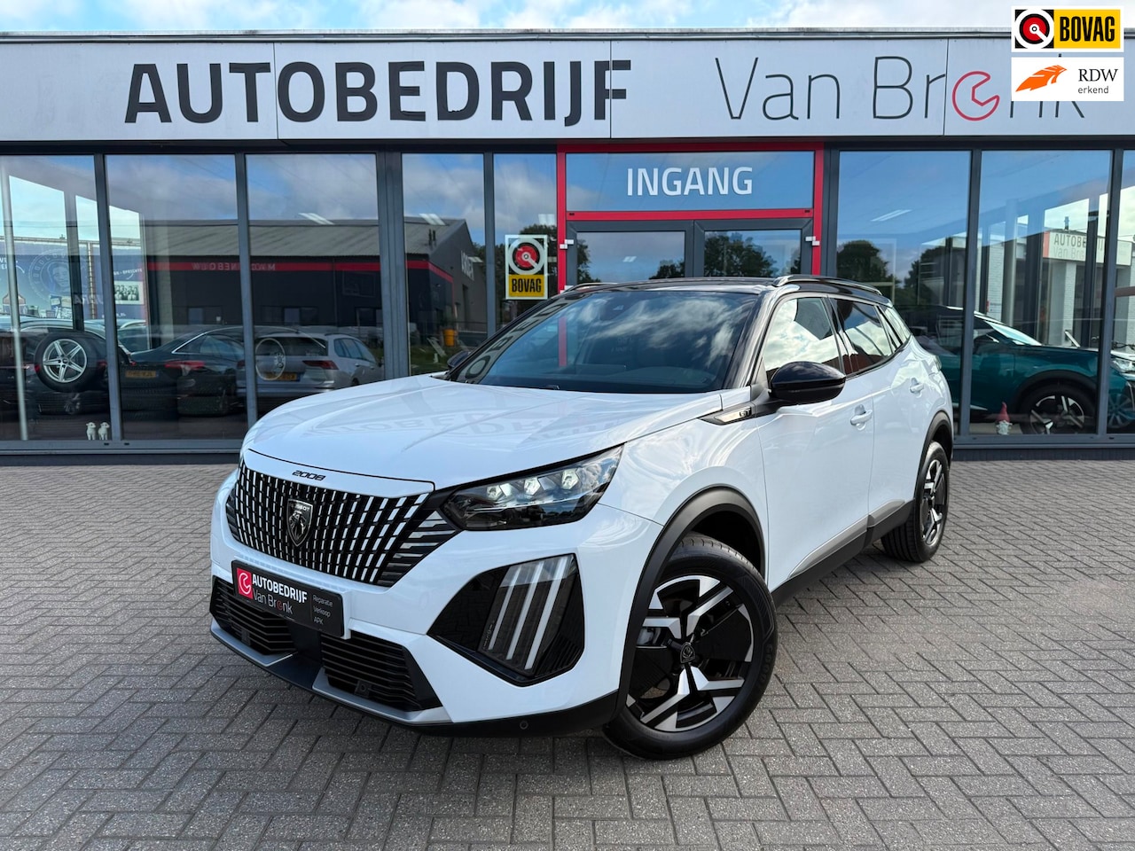 Peugeot 2008 - 1.2 130PK GT | Carplay | Camera | Cruise | Parelmoer - AutoWereld.nl