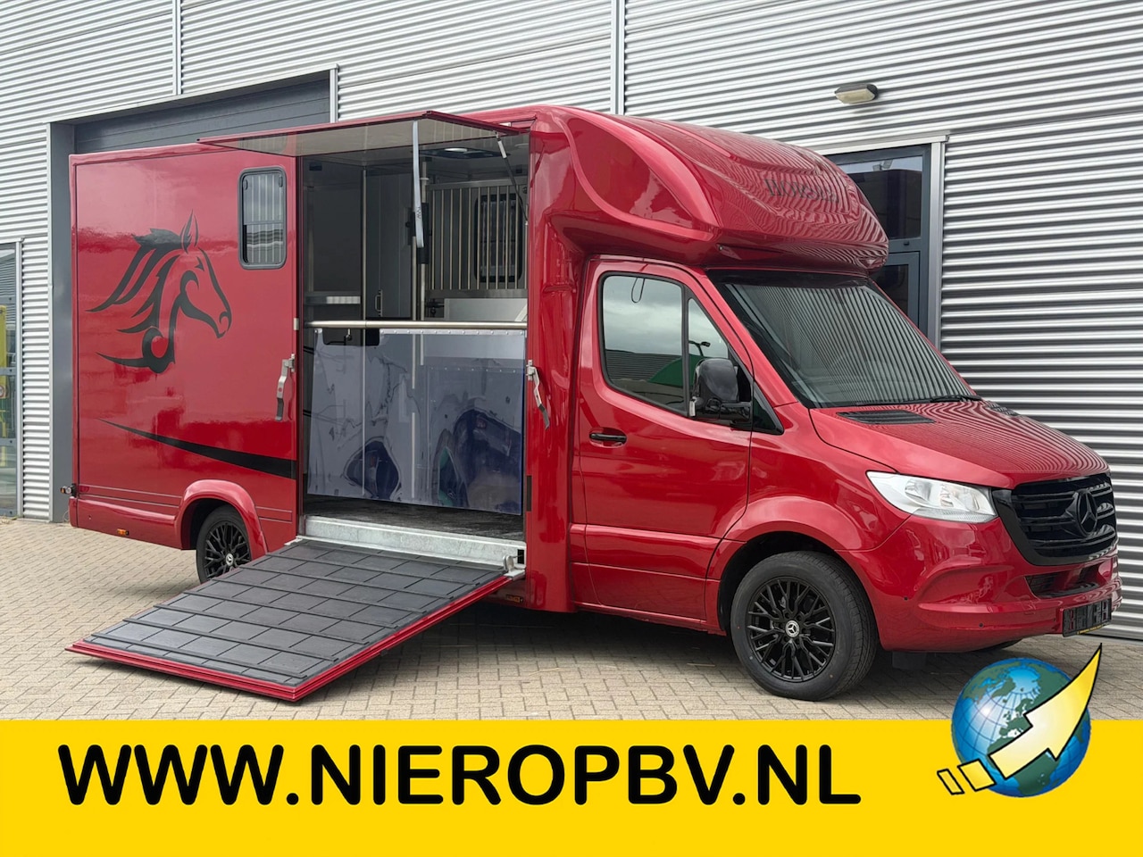 Mercedes-Benz Sprinter - 317CDI Paardenwagen-Hengsten Uitvoering Automaat Airco Navi Cruisecontrol 70,000KM - AutoWereld.nl