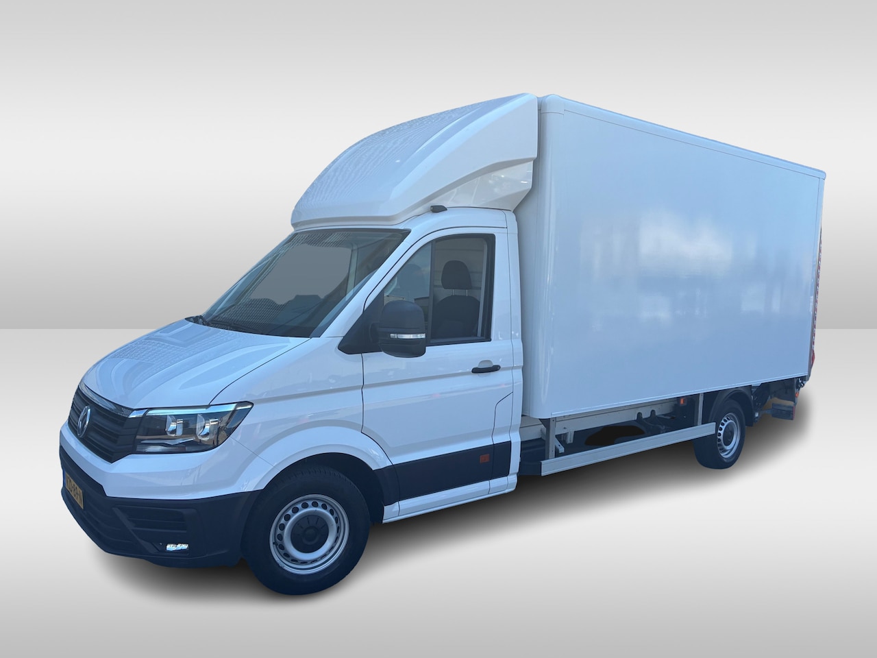 Volkswagen Crafter - 35 L4 2.0 TDI 140 PK Automaat RWD Bakwagen - AutoWereld.nl