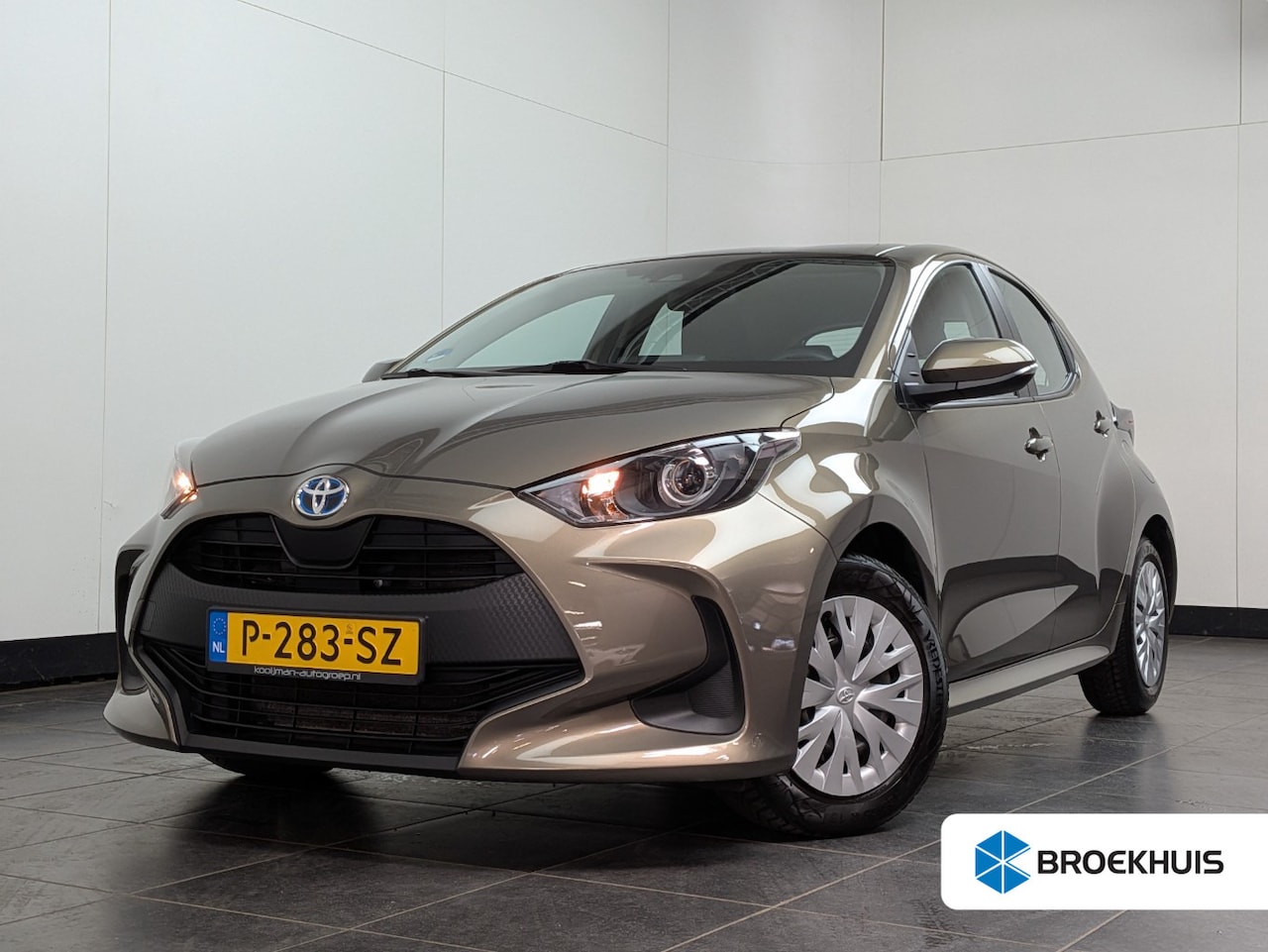 Toyota Yaris - 1.5 Hybrid Active | Automaat! | Dealer Onderhouden! | Camera | Cruise Adaptive | Clima | N - AutoWereld.nl