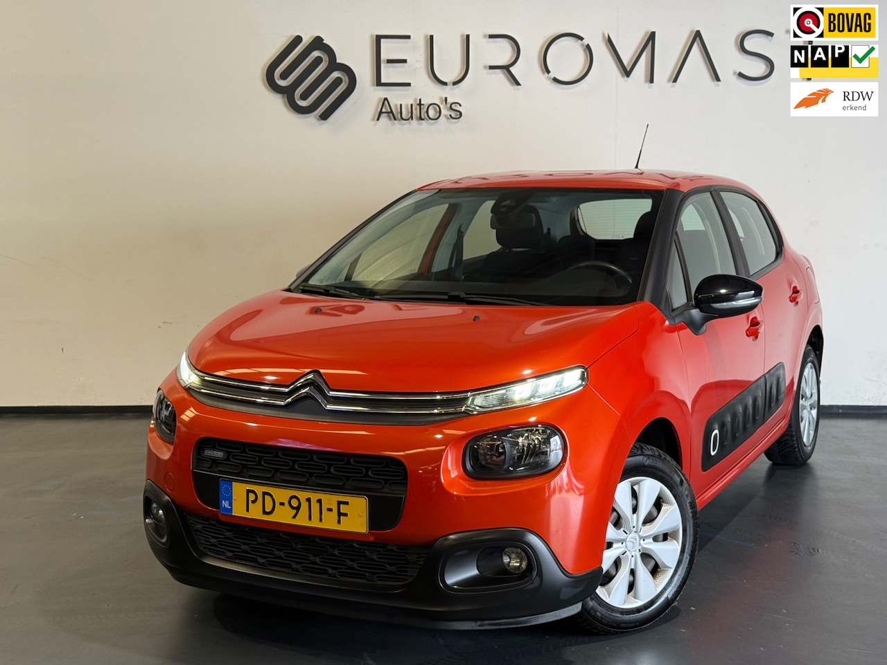 Citroën C3 - 1.2 PureTech Feel 105g Navi Cruise Airco Pdc Nieuwe Apk - AutoWereld.nl