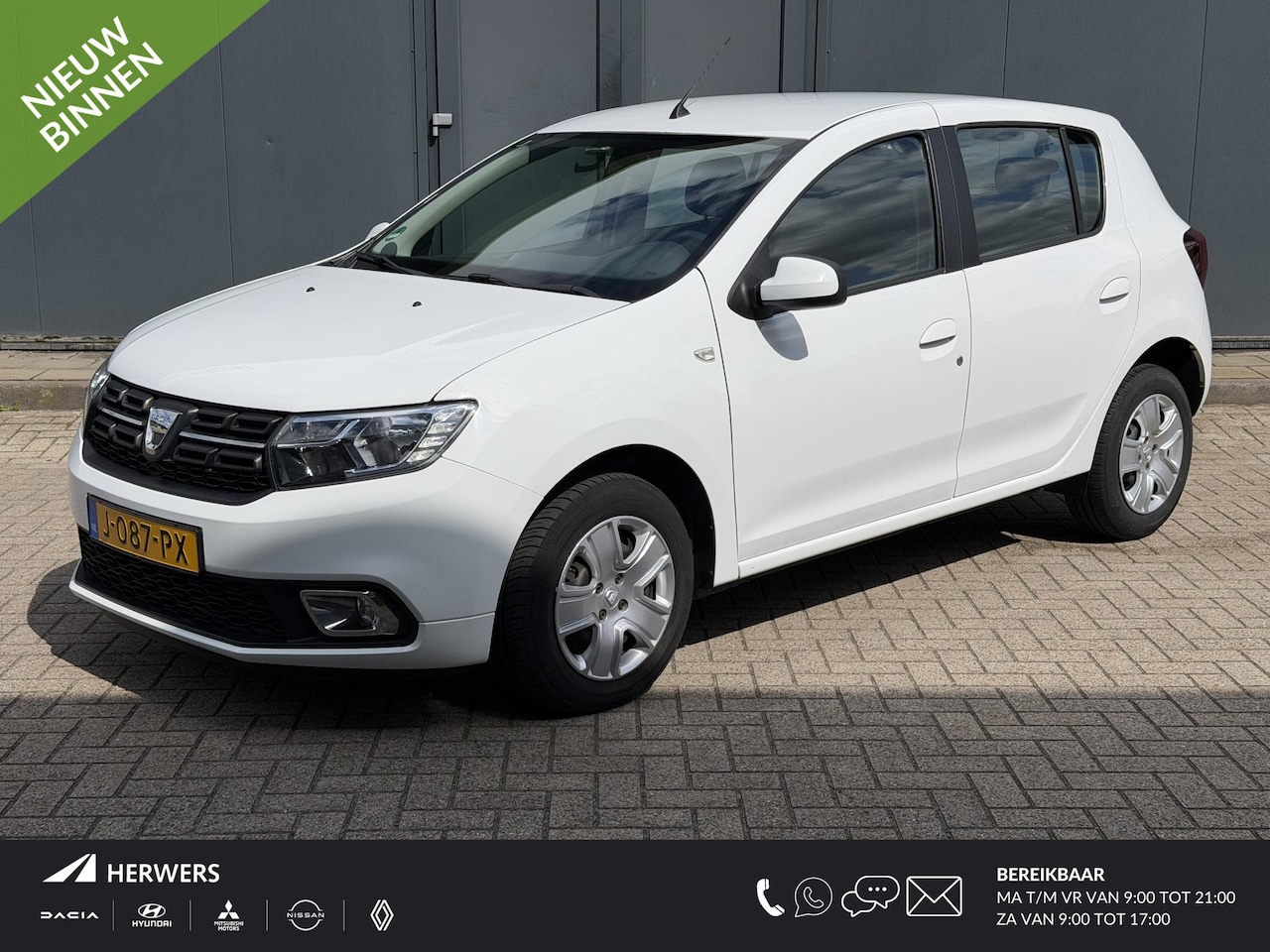 Dacia Sandero - 0.9 TCe Tech Road / Navigatie / Cruise Control / Airco / DAB / Bluetooth / NAP Logisch - AutoWereld.nl