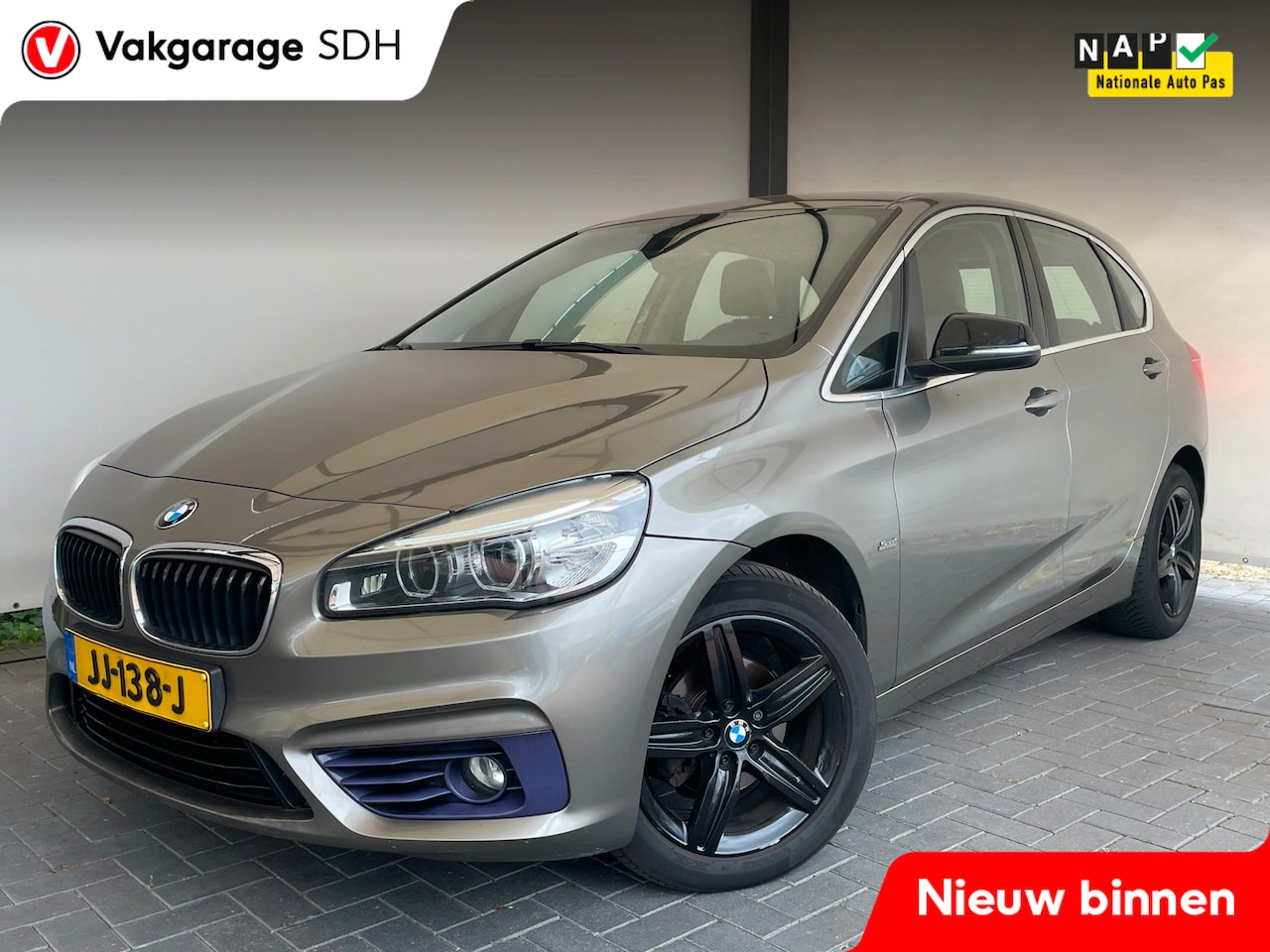 BMW 2-serie Active Tourer - 214d Centennial Executive Sport Line|Cognac Leer|Sportstoelen|LED - AutoWereld.nl