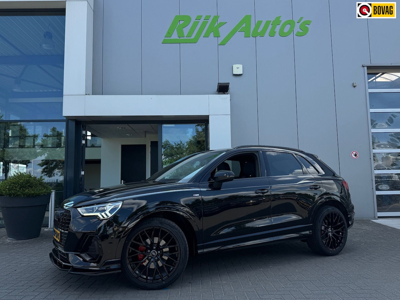 Audi Q3 - 35 TFSI 3X S Line * Matrix Led * Keyless * Stoelverwarming - AutoWereld.nl