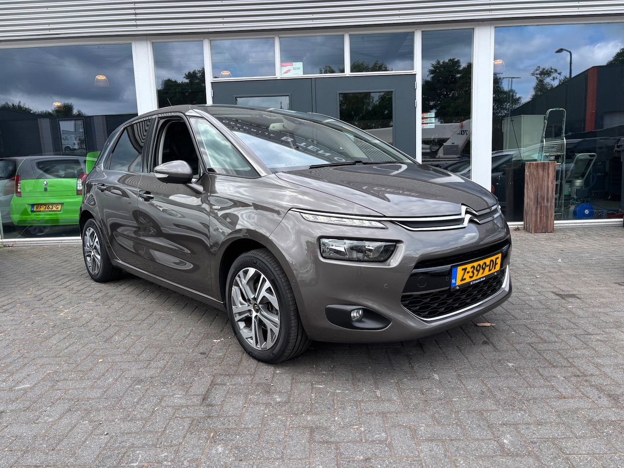 Citroën C4 Picasso - 1.2 PureTech Exclusive 1.2 PureTech Exclusive - AutoWereld.nl