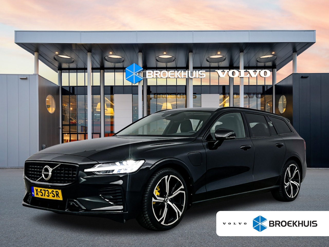 Volvo V60 - T6 Recharge R-Design | 19" | Lederen bekleding | Keyless | Elektr. Achterklep | Navigatie - AutoWereld.nl