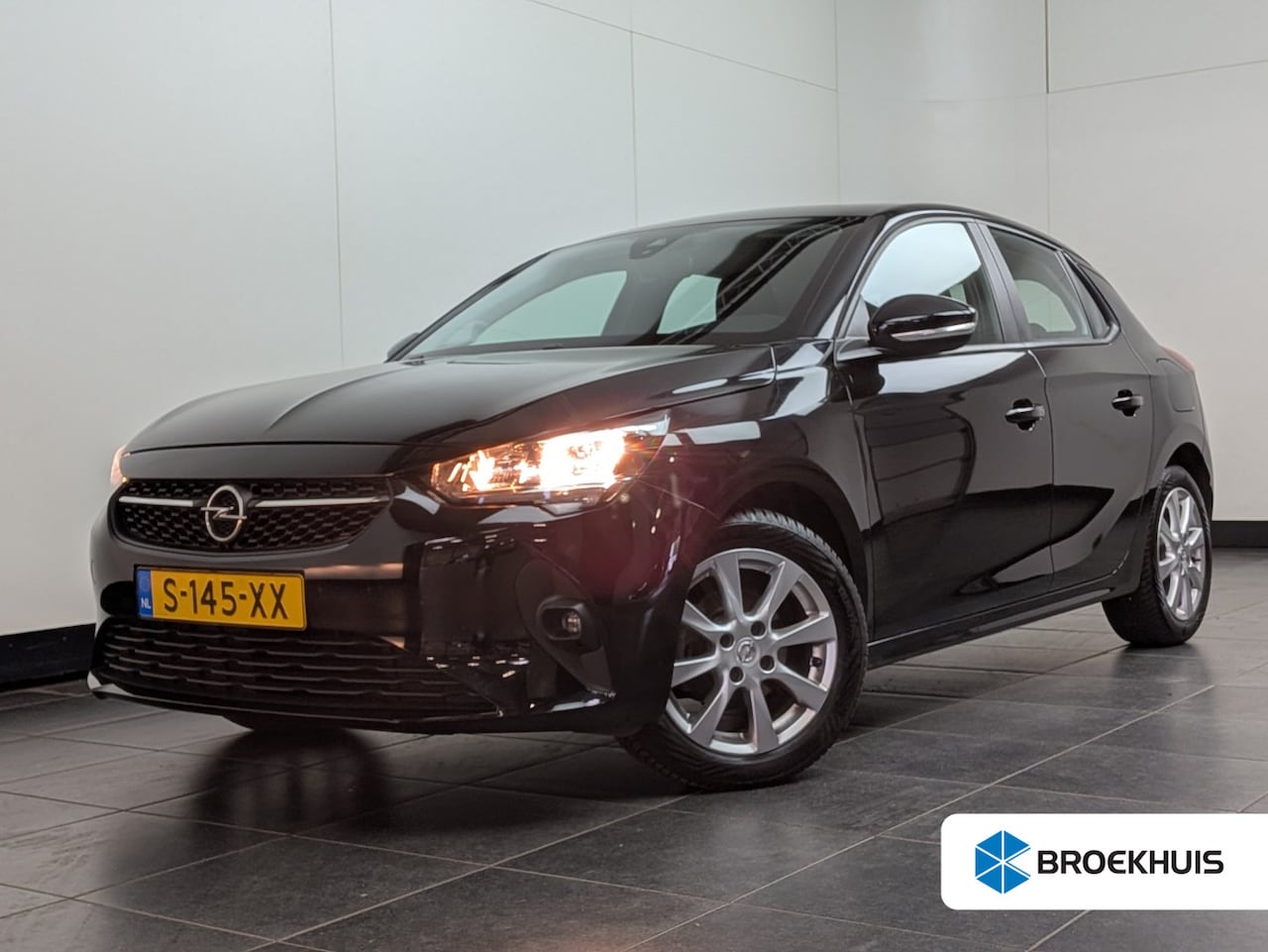 Opel Corsa - 1.2 Level 2 | Dealer Onderhouden! | Navi By App | Camera | Parkeersensoren | Lichtmetalen - AutoWereld.nl