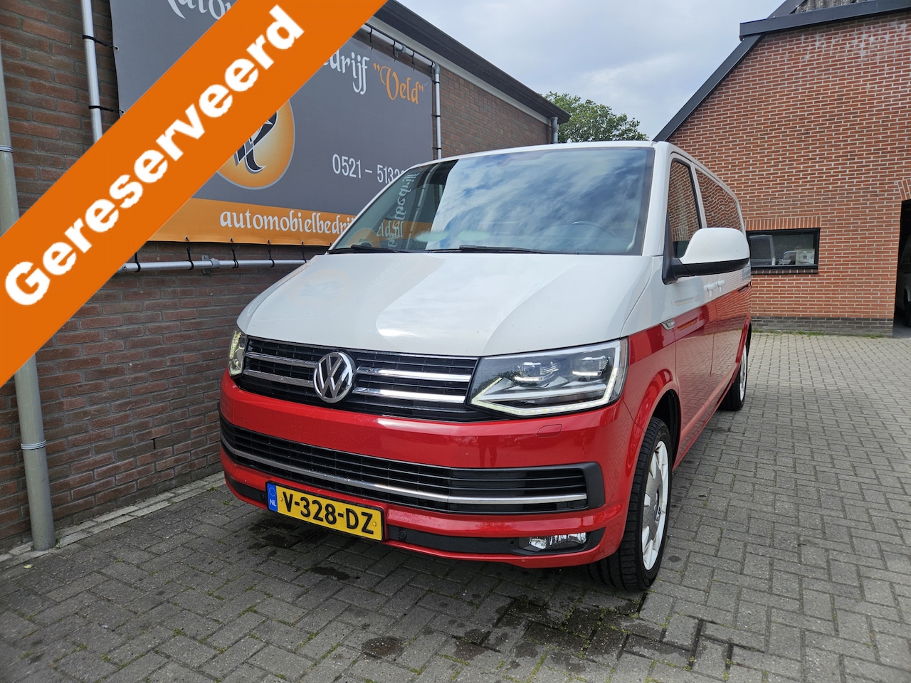 Volkswagen Transporter - 2.0 TDI L2H1 DC Highline 2.0 TDI L2H1 DC Highline - AutoWereld.nl