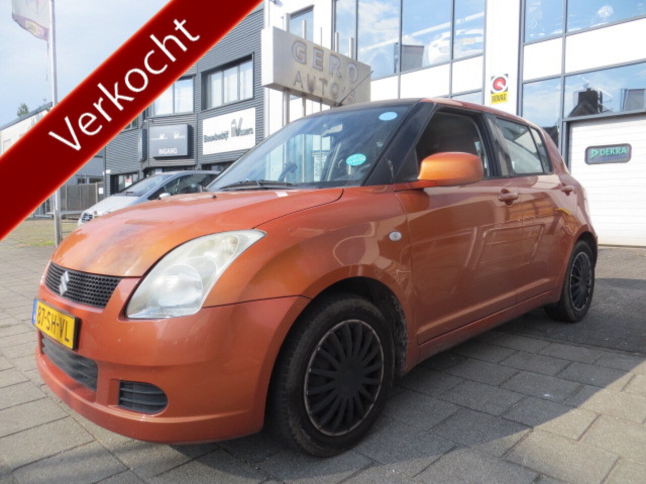 Suzuki Swift - 1.3 GLS nw apk 5 drs groot scherm ,airco elec pakket - AutoWereld.nl