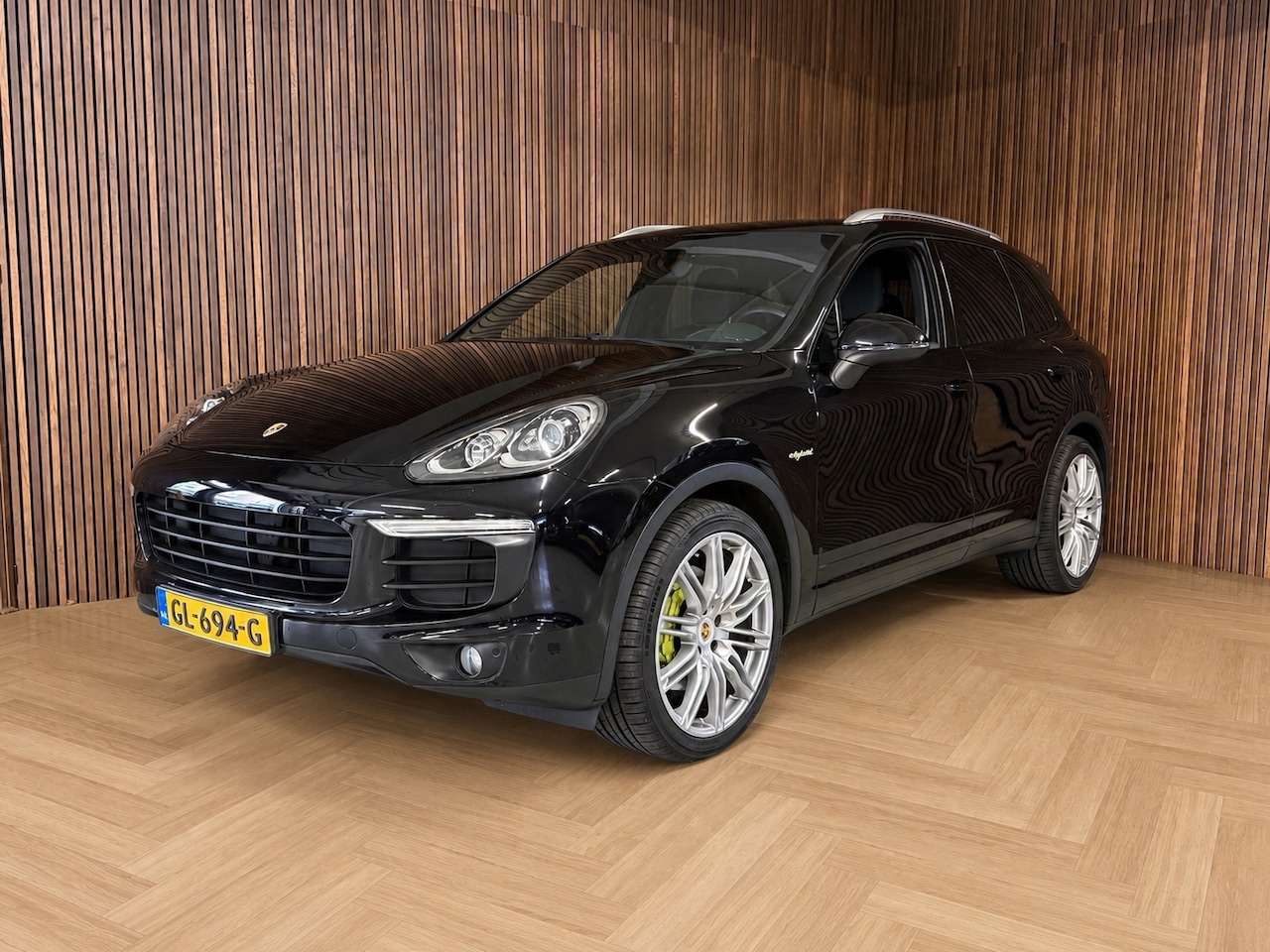 Porsche Cayenne - 3.0 S E-Hybrid - Pano - 21 inch - - AutoWereld.nl