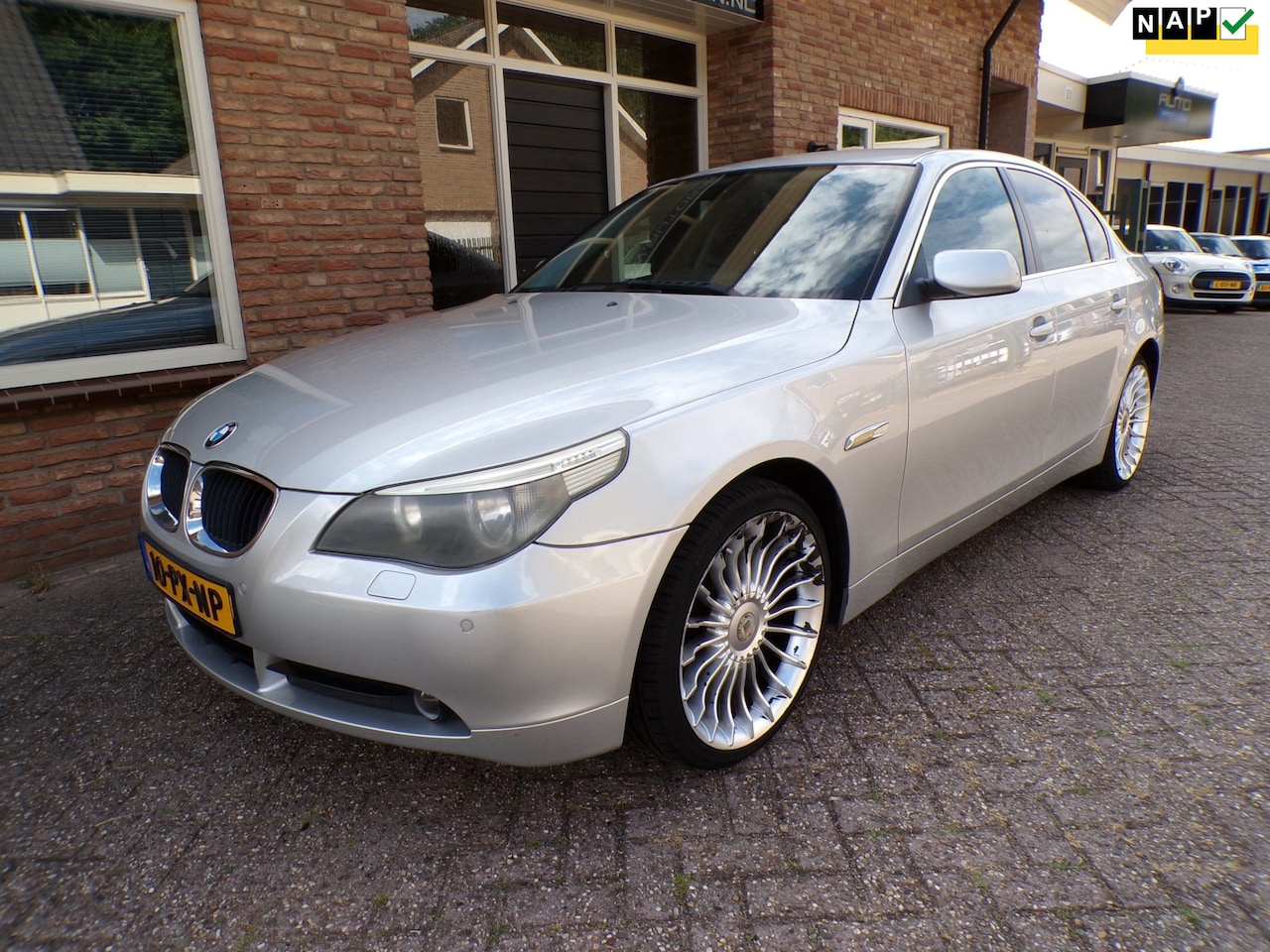 BMW 5-serie - 520i Executive Automaat - AutoWereld.nl