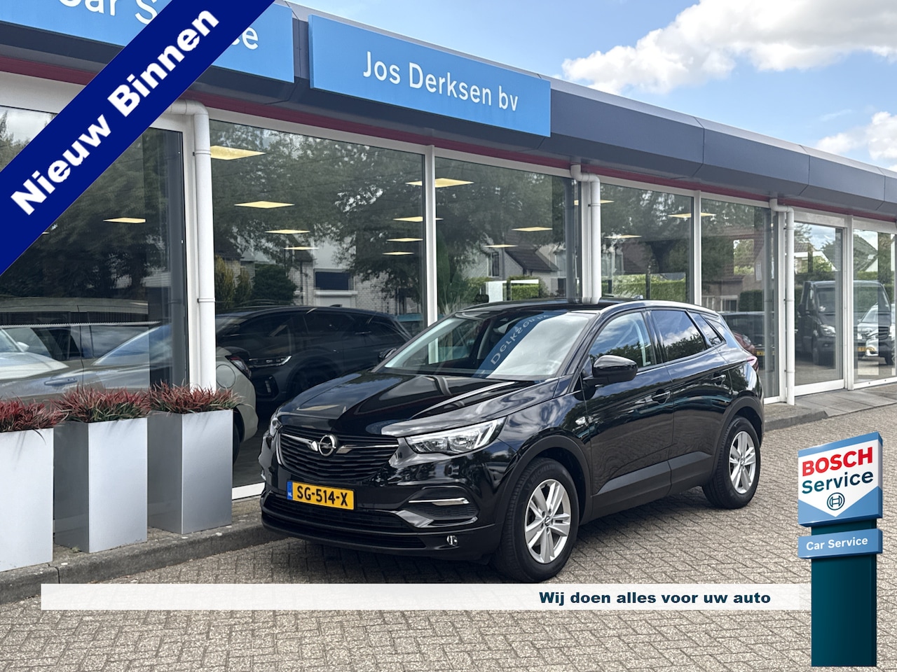 Opel Grandland X - 1.2 Turbo Online Edition - Carplay | PDC v+a | Nav | Trekhaak - AutoWereld.nl