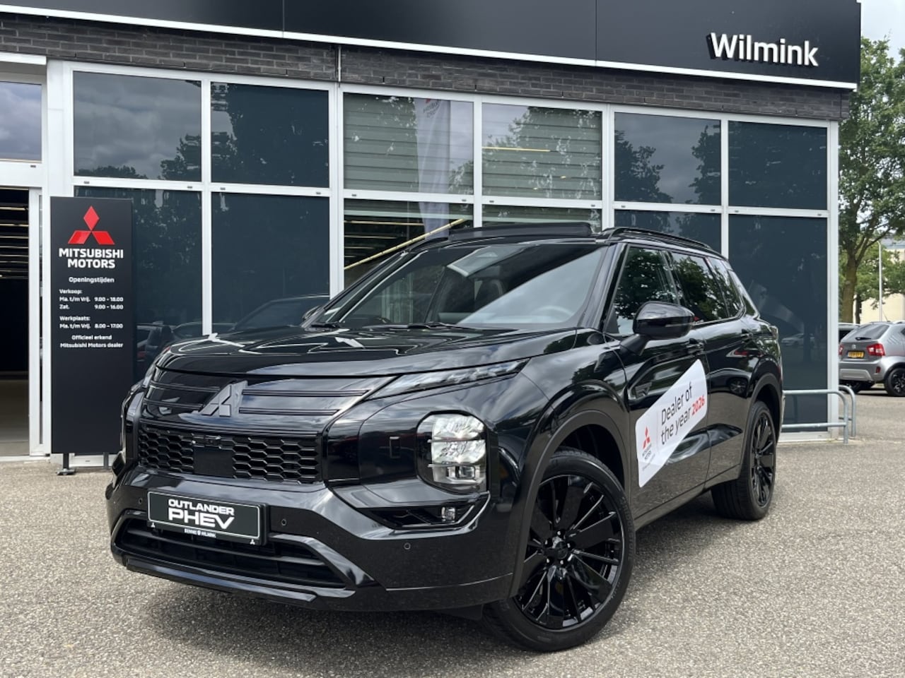 Mitsubishi Outlander - 2.4 PHEV Black Edition 2.4 PHEV Black Edition - AutoWereld.nl