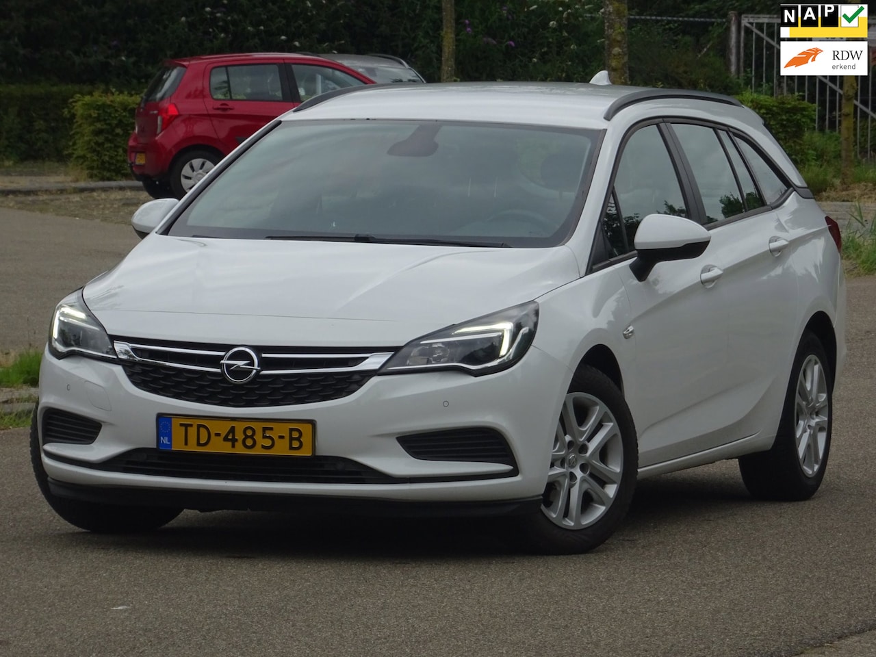 Opel Astra Sports Tourer - 1.0 Online Edition BJ2018 NAP/NAVI - AutoWereld.nl