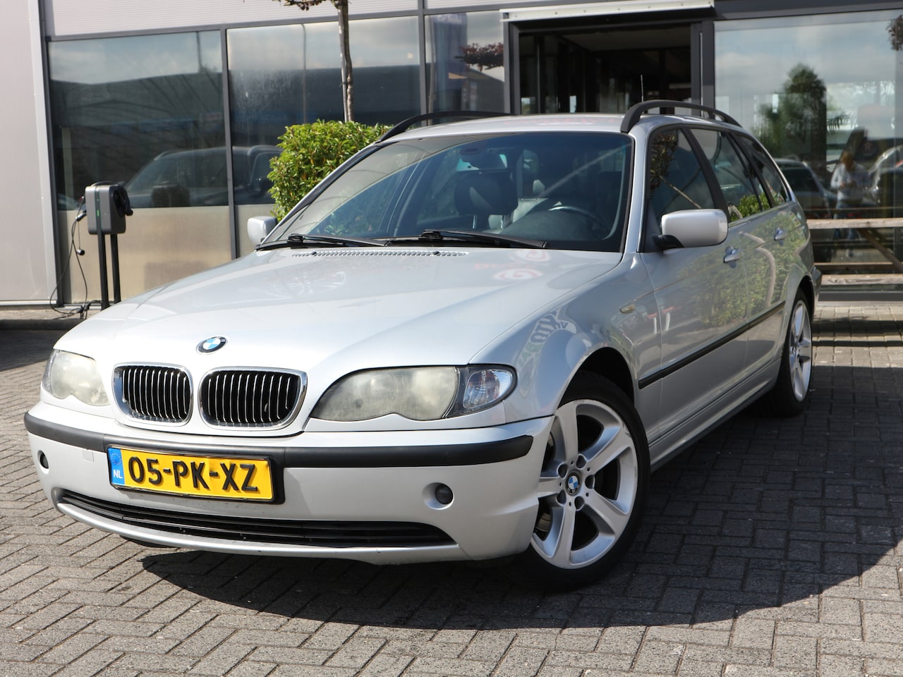 BMW 3-serie Touring - 320i Special Edition 6 CILINDER CLIMA APK 08-2027 - AutoWereld.nl