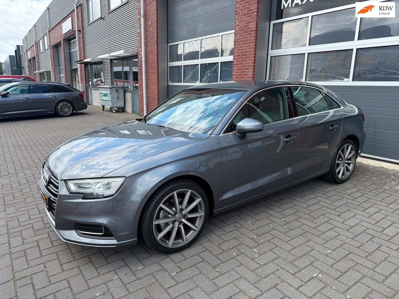 Audi A3 Limousine - 1.4 TFSI Virtual Matrix Camera Carplay PDC - AutoWereld.nl