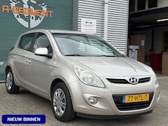 Hyundai i20 - 1.2i DynamicVersion / Airco / Nap / Apk