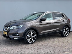 Nissan Qashqai - 1.3 DIG-T | Tekna | Panoramadak | Trekhaak | Nieuwstaat