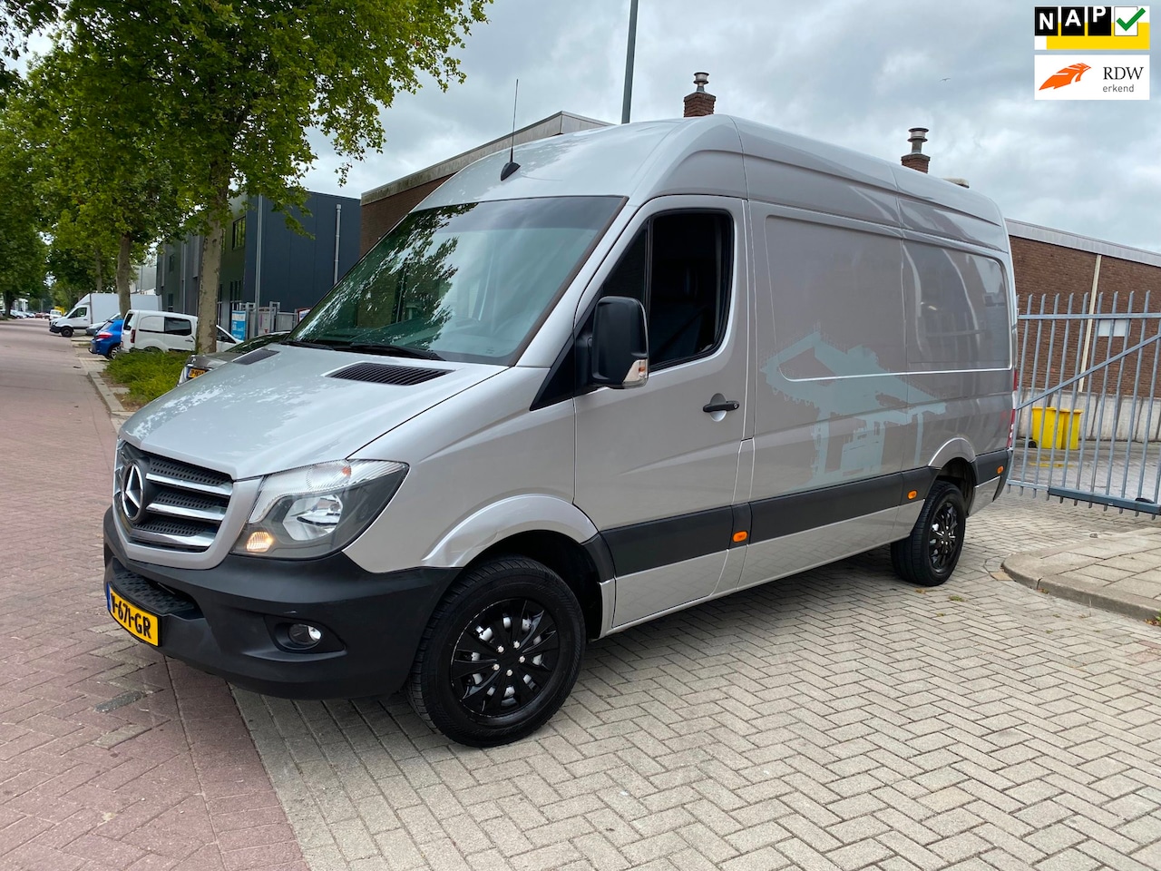Mercedes-Benz Sprinter - 414 2.2 CDI 366 HD DC / 2017 / Airco / Automaat / Euro6 /Cruise Control / Camera/ APK 20-6 - AutoWereld.nl