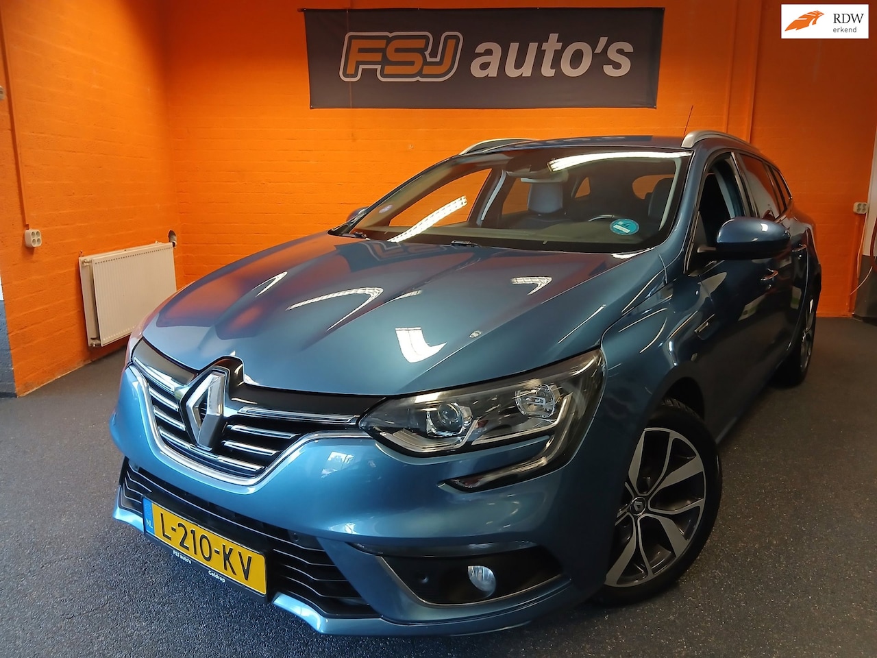 Renault Mégane Estate - 1.2 TCe 132PK / GT-LINE / BOSE-EDITION!! - AutoWereld.nl