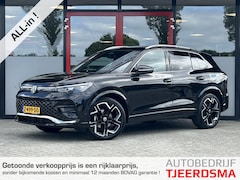 Volkswagen Tiguan - 1.5 eTSI R-Line Business | Trekhaak Wegklapbaar | Sfeerverlichting | Adaptieve Cruise Cont