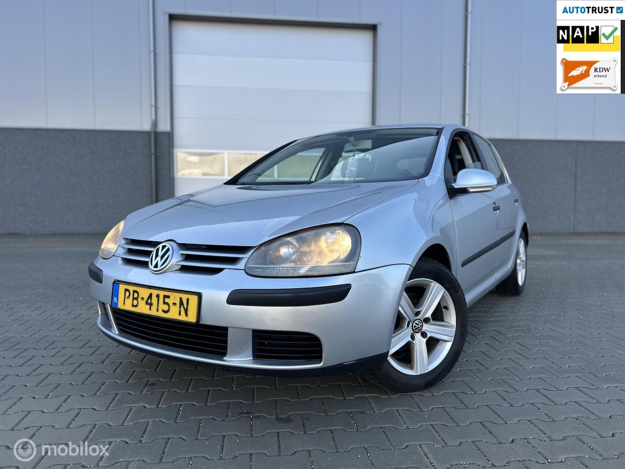 Volkswagen Golf - 5 1.4 Trendline|CARPLAY|AIRCO|APK| - AutoWereld.nl