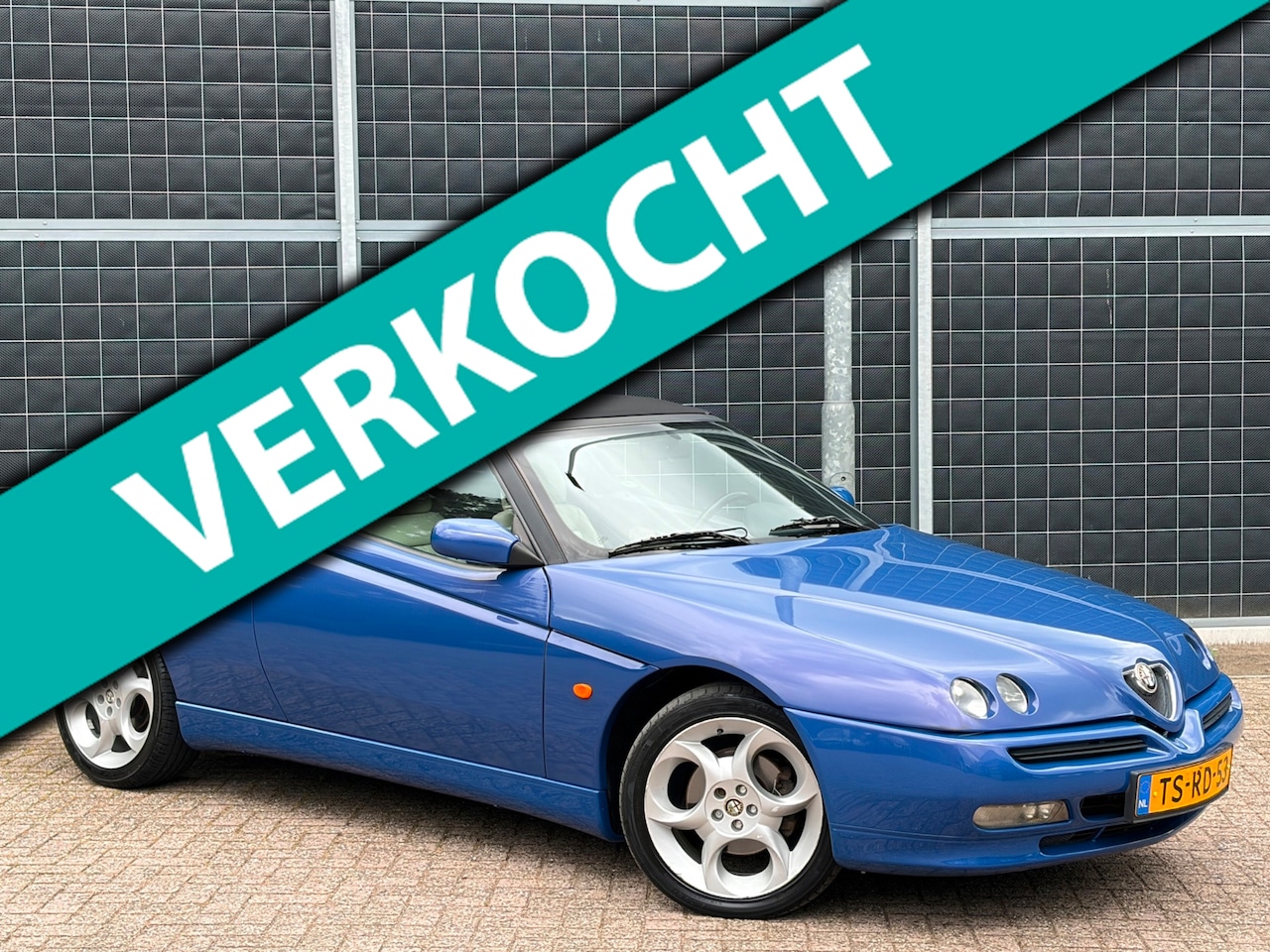 Alfa Romeo Spider - 1.8-16V | T.Spark | Blu Vittoria | nwe APK ! - AutoWereld.nl