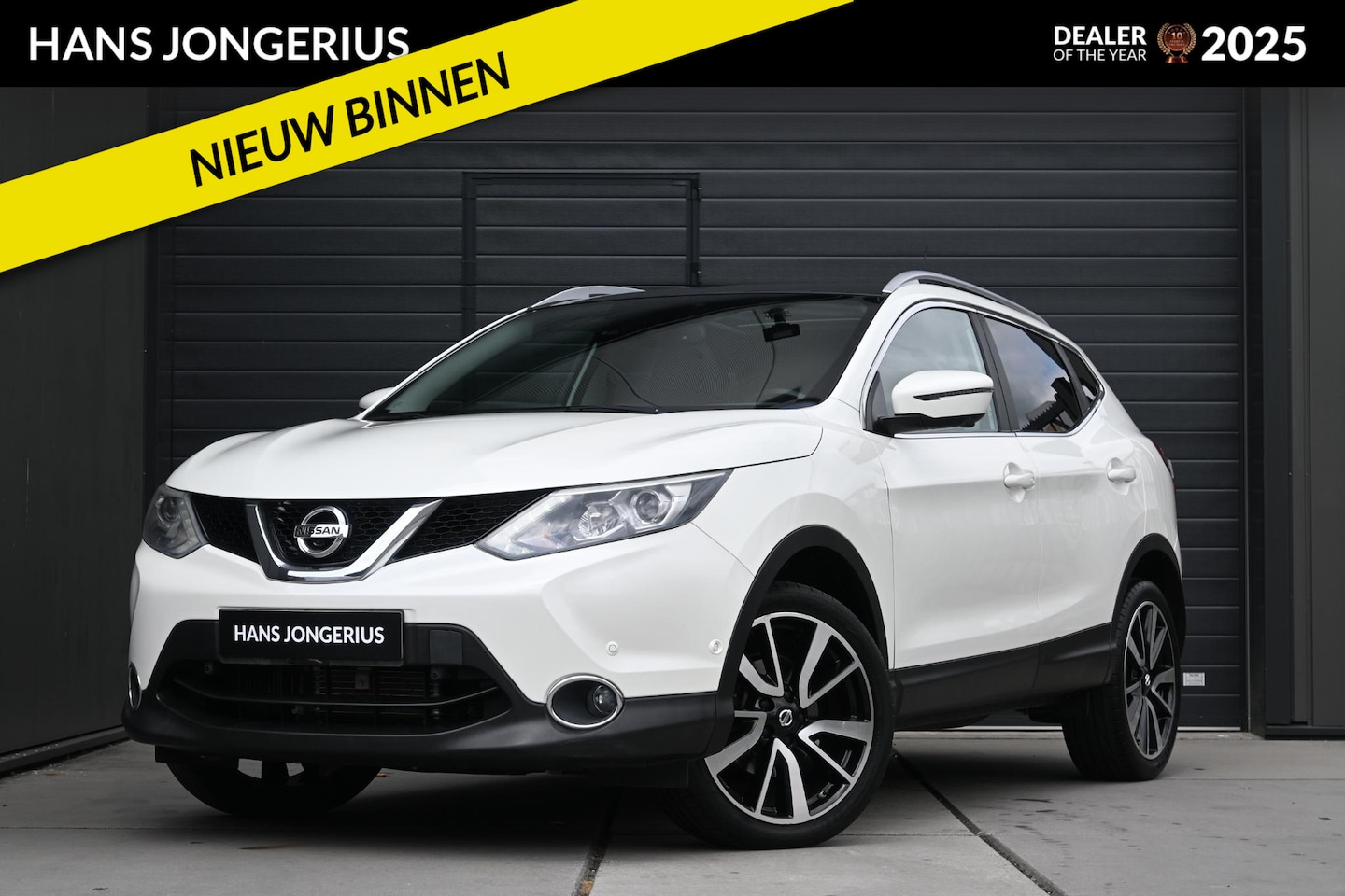 Nissan Qashqai - 1.2 Tekna | AUTOMAAT | TREKHAAK | 360 CAMERA | PANORAMADAK | LEDER | NAVI | STOELVERWARMIN - AutoWereld.nl