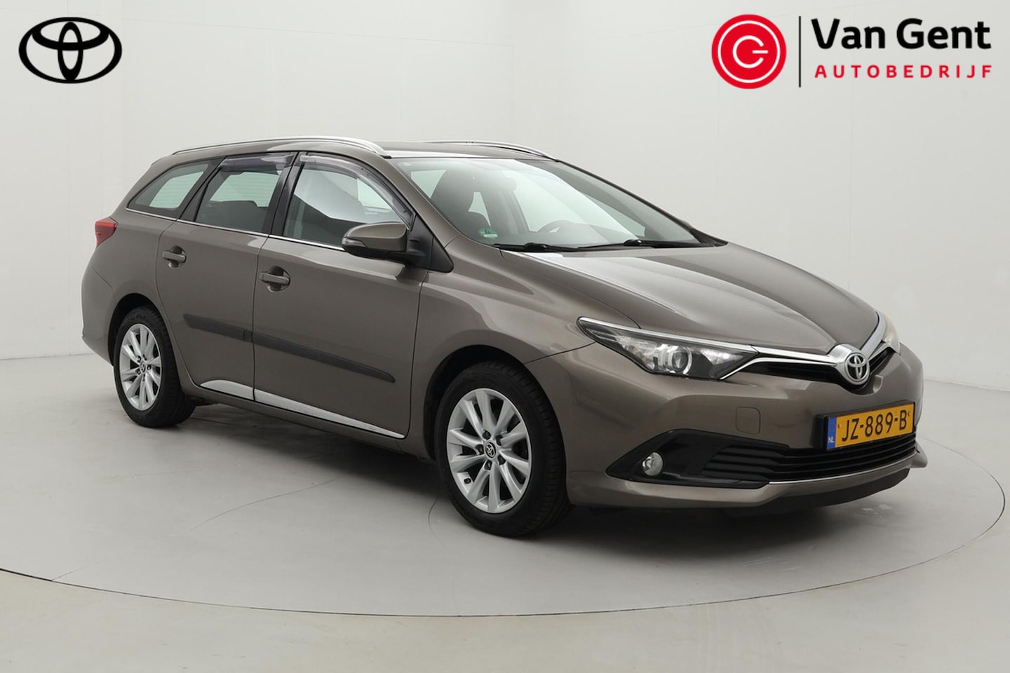 Toyota Auris Touring Sports - 1.2T Aspiration | Trekhaak | Navigatie | Cruise Control | Clima | Camera | 16 inch | Bluet - AutoWereld.nl