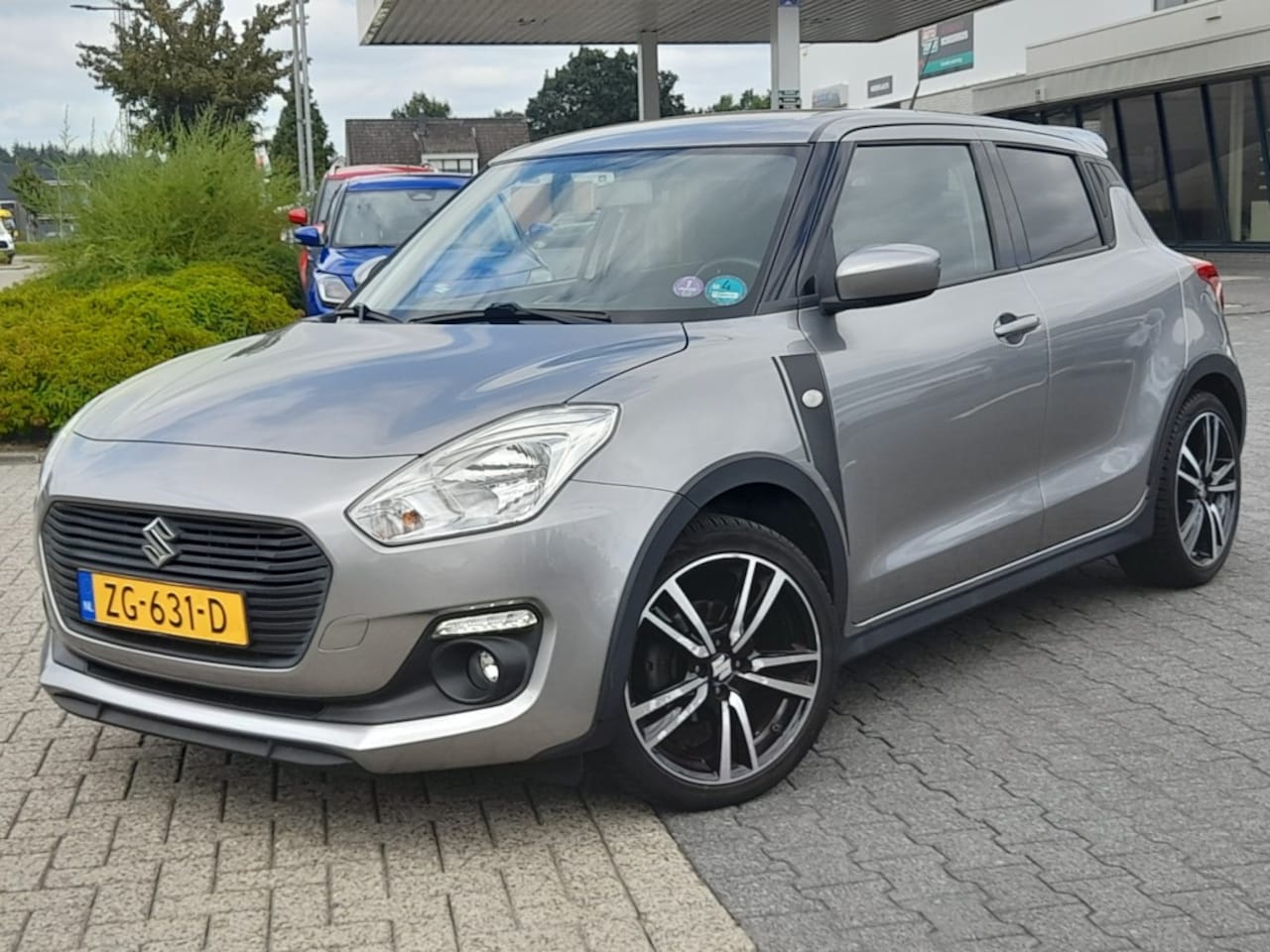 Suzuki Swift - 1.2 SPORTLINE A/T TREKHAAK CARPLAY CAMERA - AutoWereld.nl