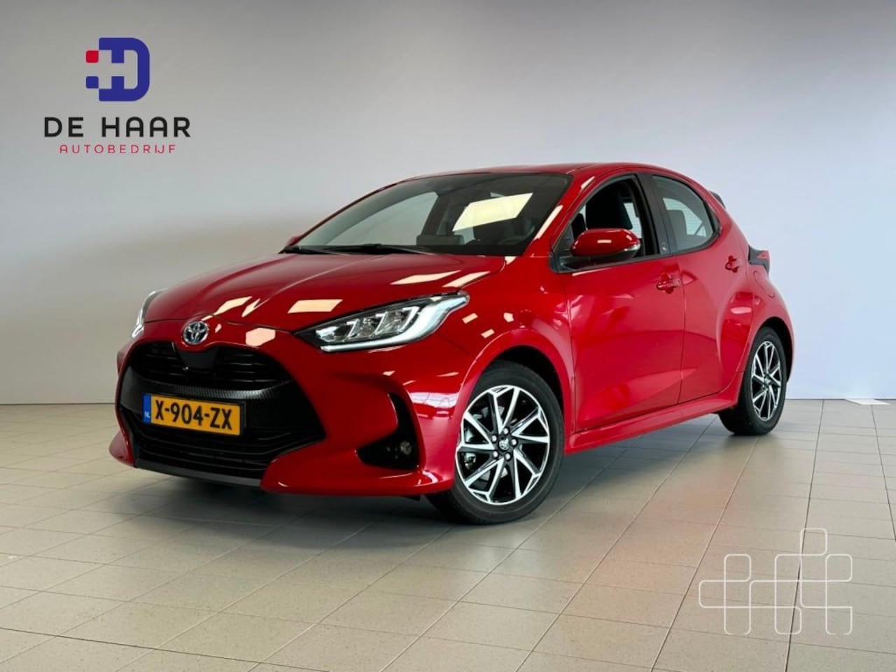 Toyota Yaris - 1.5 HYB. DYNAMIC stoelverwarming, Climat, Led, Lichtmetaal - AutoWereld.nl