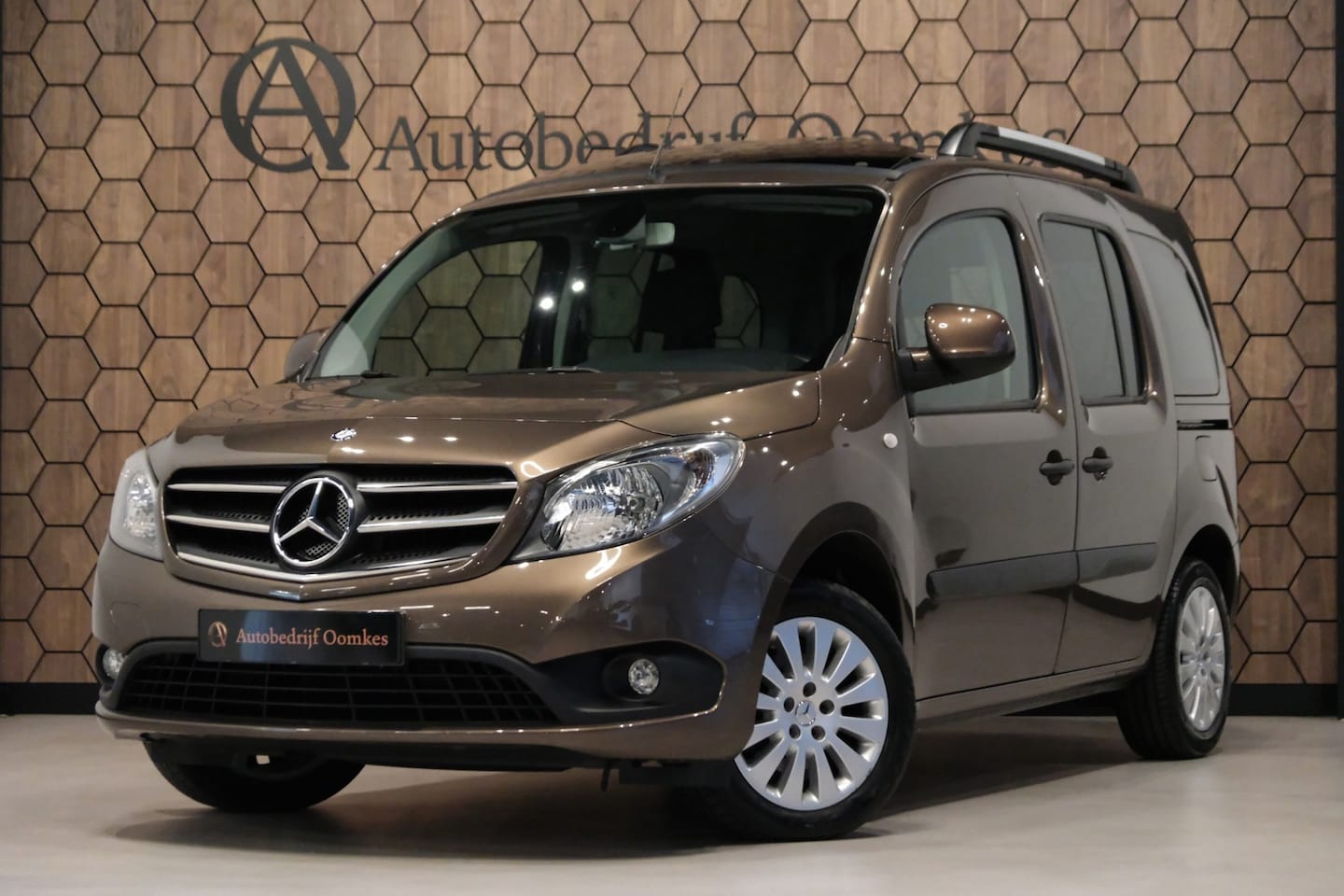 Mercedes-Benz Citan - 112 *5 Persoons* AUTOMAAT | 71.903km |Dubbel Panoramadak UNIEK Busje - AutoWereld.nl
