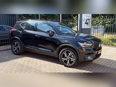 Volvo XC40 - B4 200 PK Plus | All Seas | Pano-dak | Harman Kardon | Adapt. cruise control