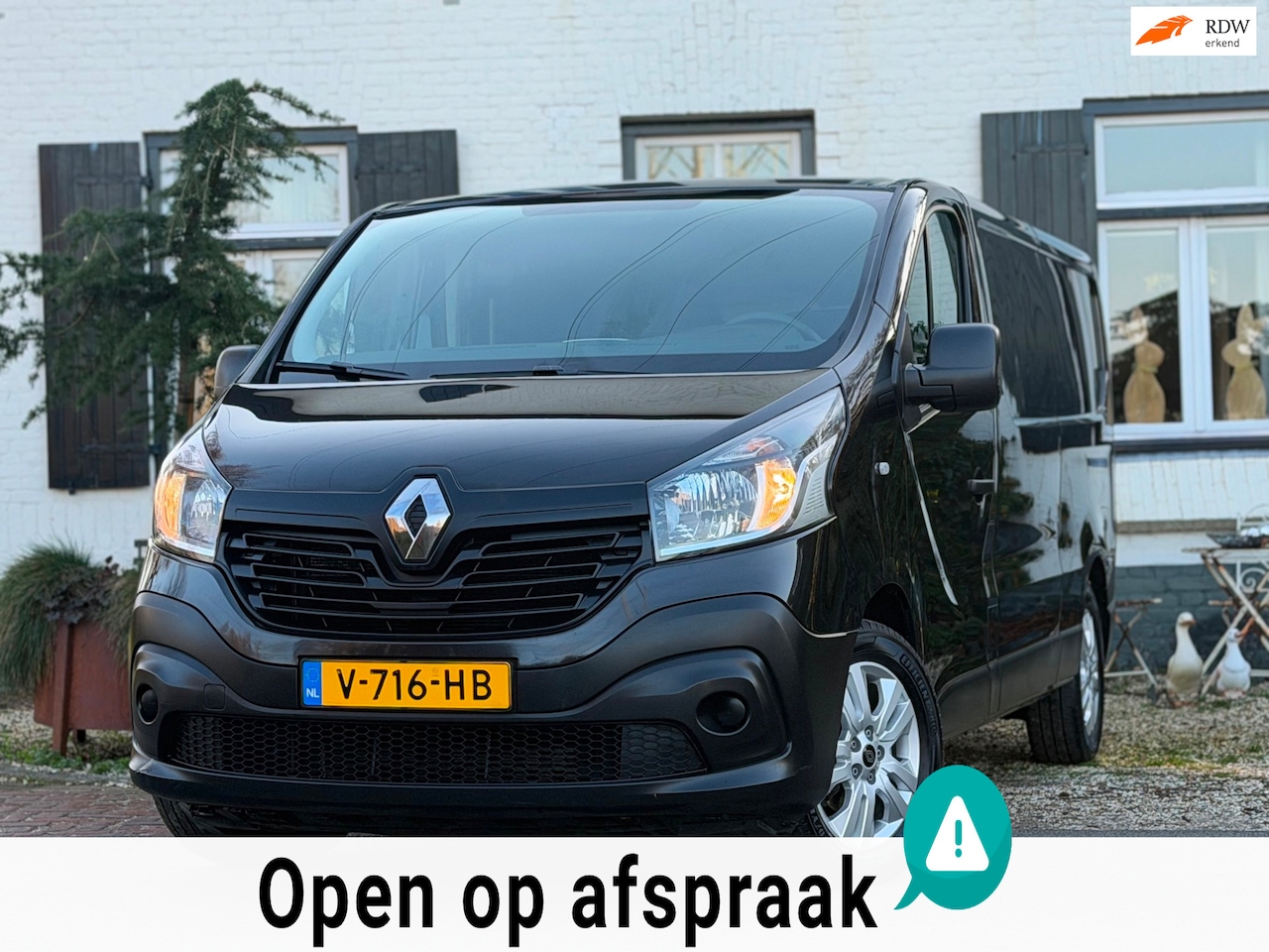 Renault Trafic - 1.6 dCi T29 L2H1 Comfort|Lang|Navi|Cruise|PDC|Trekhaak| - AutoWereld.nl