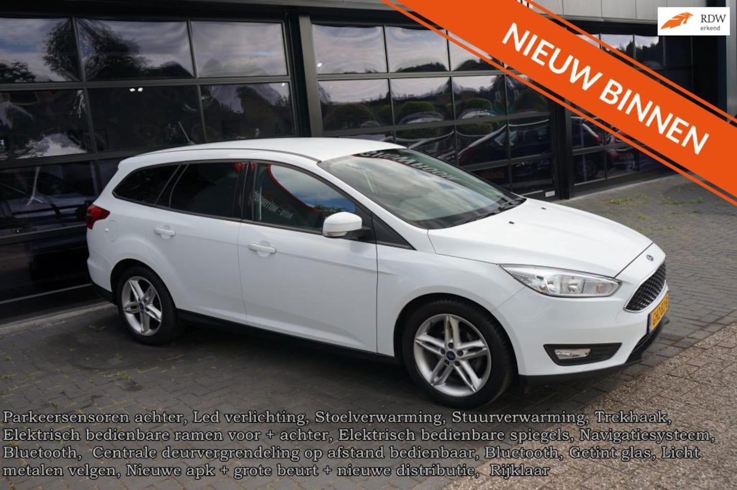 Ford Focus - 1.0 Automaat, PDC, Navi, Winter pakket, Airco, Trekhaak, CC - AutoWereld.nl