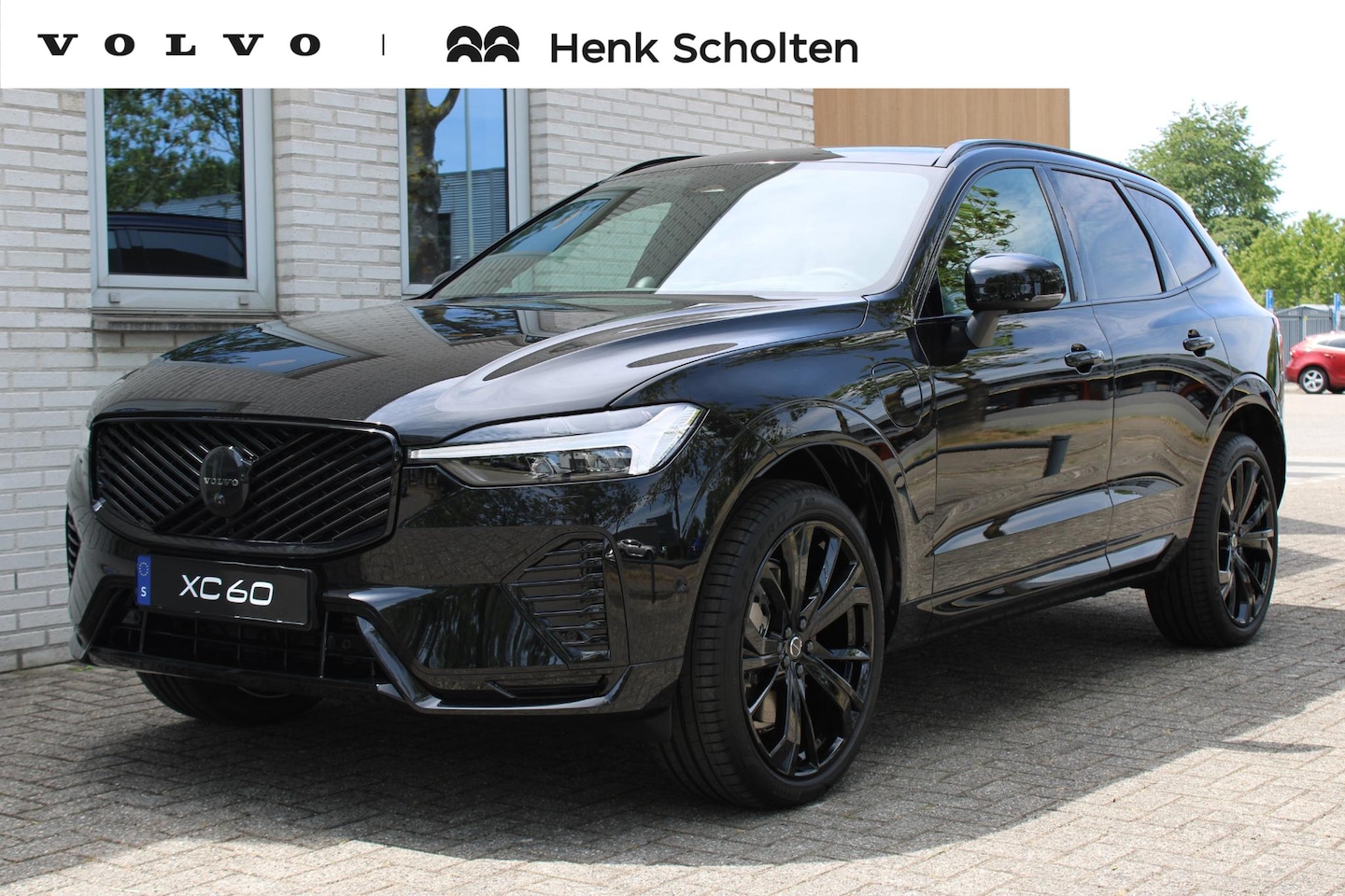 Volvo XC60 - T8 Plug-in hybr. AWD Ultra Black Edit. Executive | Actieve Luchtvering met FOUR-C | Extra - AutoWereld.nl