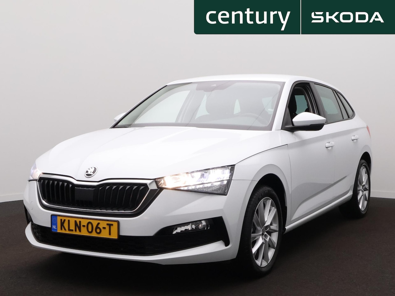 Skoda Scala - 1.0 TSI Ambition Automaat | PDC Achter | Led | Carplay | Clima | - AutoWereld.nl