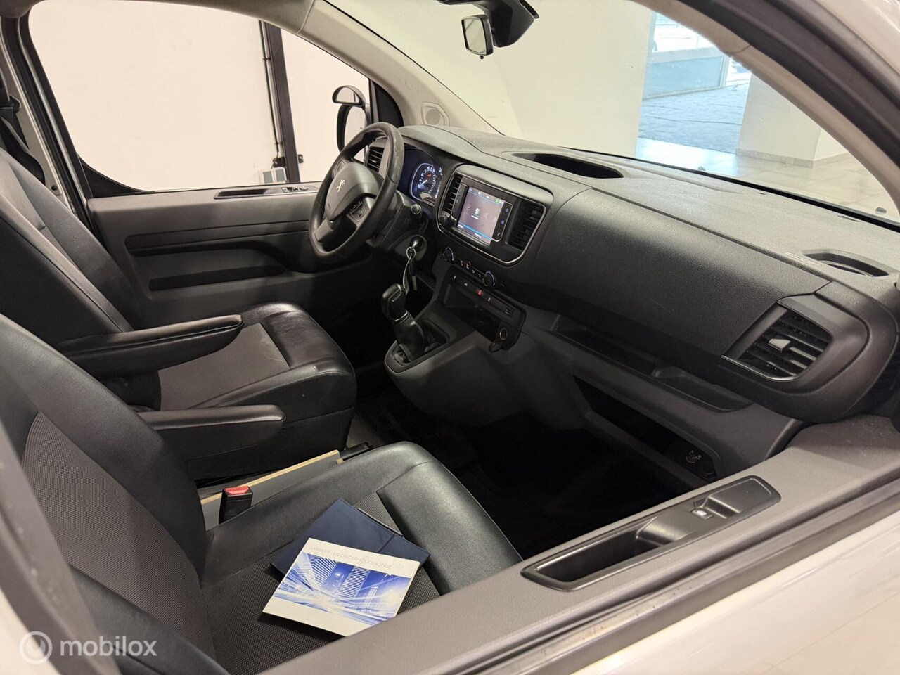 Peugeot Expert - Bestel 226S 1.6 BlueHDI 95 Premium - AutoWereld.nl