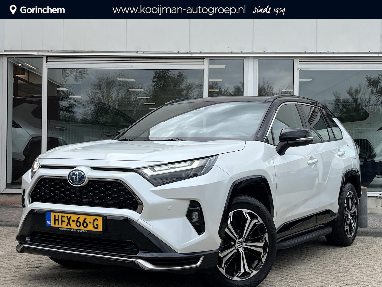 Toyota RAV4 - 2.5 Plug-in Hybrid AWD Style NL AUTO! Innovation | Bearlock | Trekhaak | Schuifdak | JBL | - AutoWereld.nl