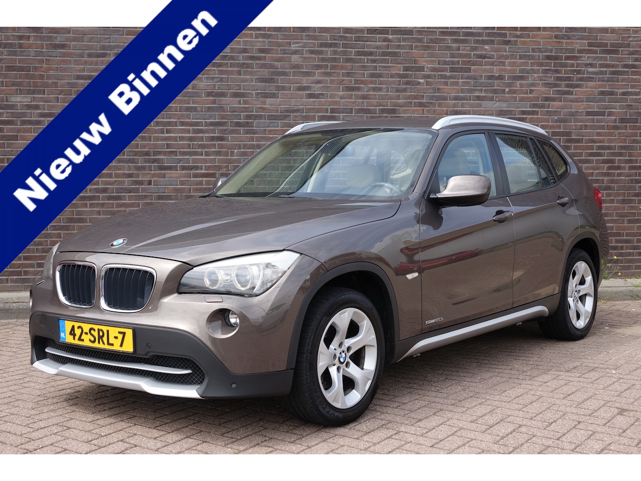 BMW X1 - sDrive20i Business - AutoWereld.nl