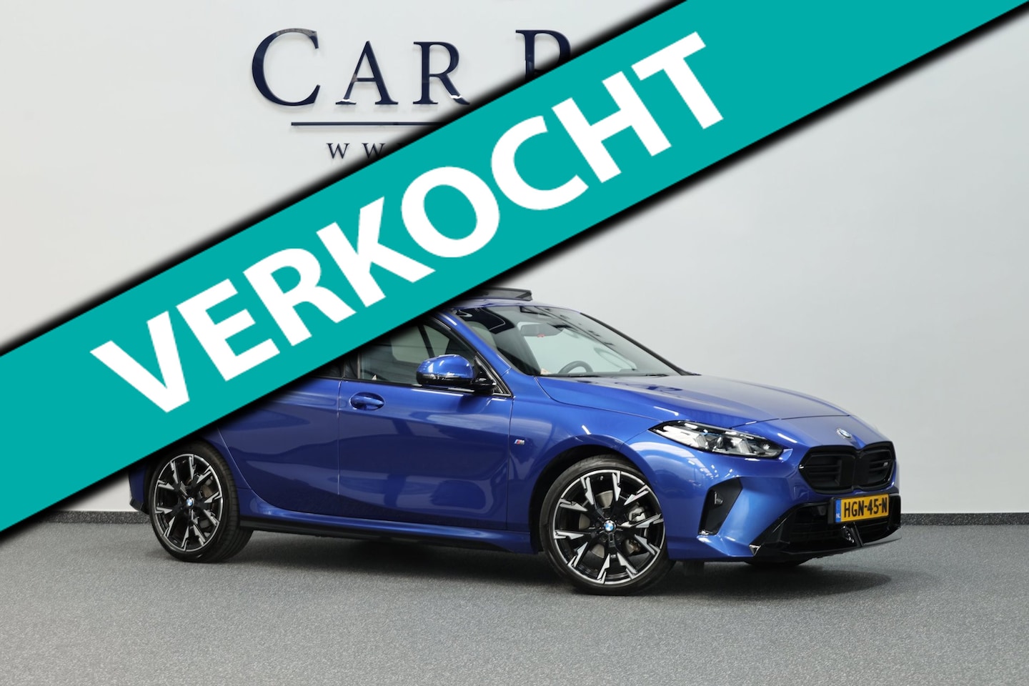 BMW 1-serie - 120i M-SPORT 170+PK LASER/VIRTUAL/SFEER/PANO/HUD/HARMAN/HALF LEDER+S.VERWARMING+MEMORY/360 - AutoWereld.nl