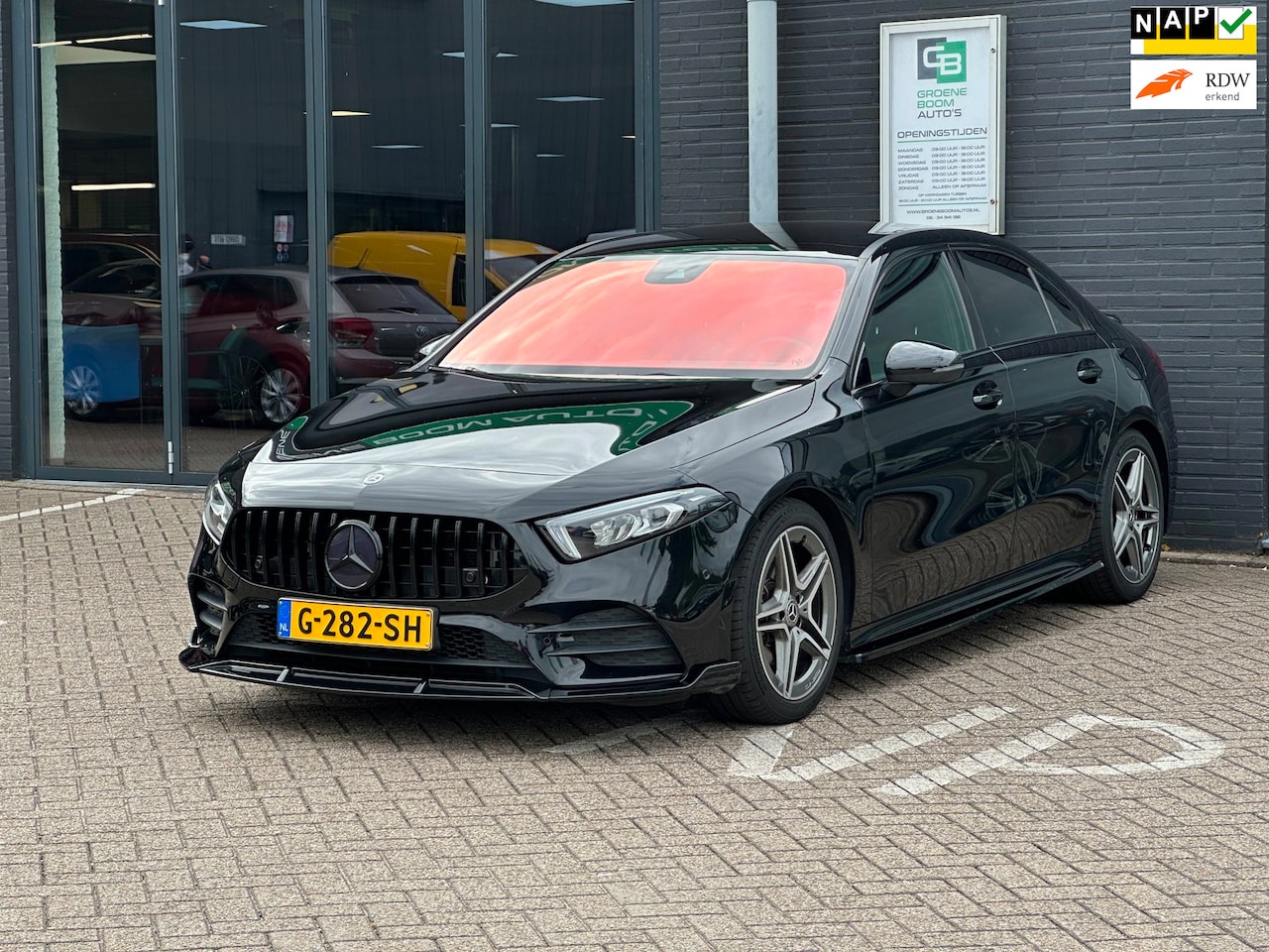 Mercedes-Benz A-klasse - 200 Business Solution AMG/SFEERVERLICHTING/CAMERA/NAVI/NL-AUTO NAP!! - AutoWereld.nl