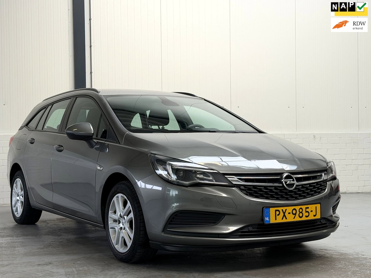 Opel Astra Sports Tourer - 1.0 Online Edition|Dealer O.H. - AutoWereld.nl