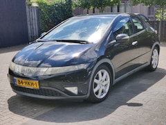 Honda Civic - 1.8 Silverstone i-VTEC/NAV/CRUISE/PARK.SENS/METALLIC