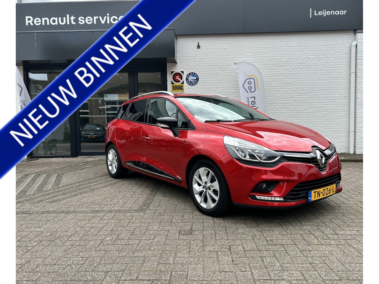 Renault Clio Estate - 1.2 TCe Intens | Bluetooth | Parkeersensoren | Navigatie | Trekhaak | Cruise control - AutoWereld.nl