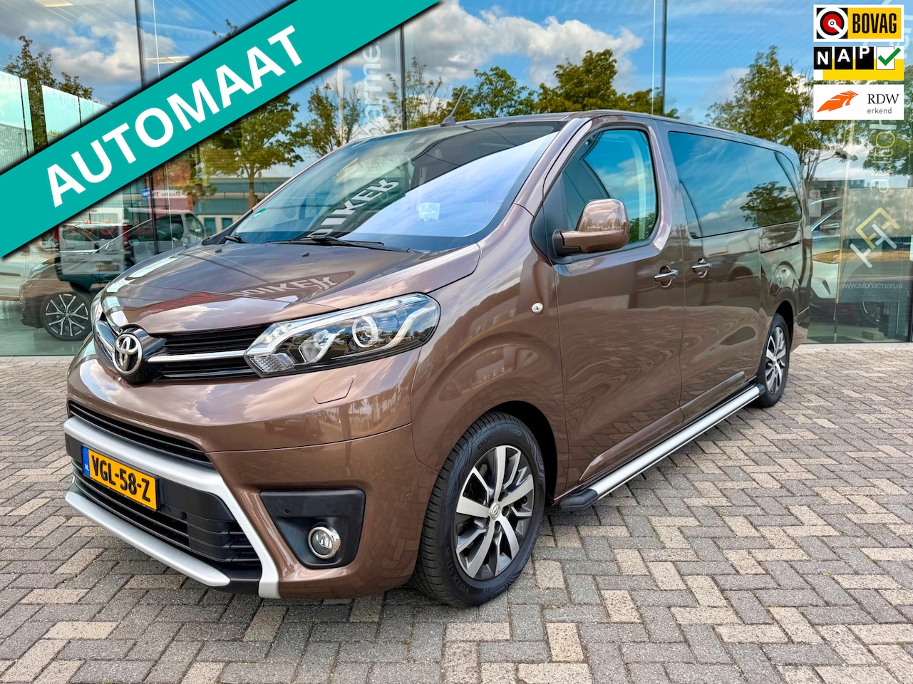 Toyota ProAce Verso - 2.0 177pk Aut DC Executive, Elek. deuren, Massage stoelen, Panodak - AutoWereld.nl